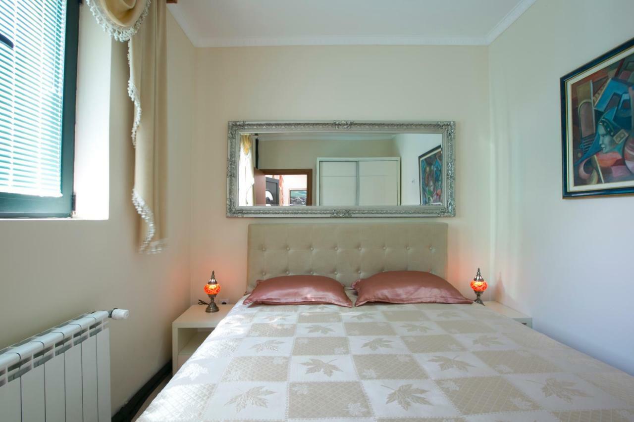 Apartments Holiday Lux Sutomore Exterior photo