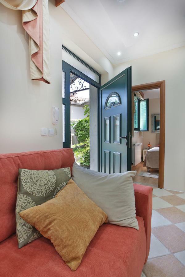 Apartments Holiday Lux Sutomore Exterior photo