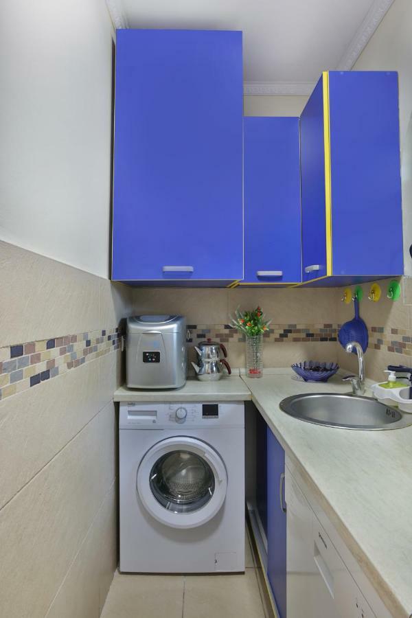 Apartments Holiday Lux Sutomore Exterior photo